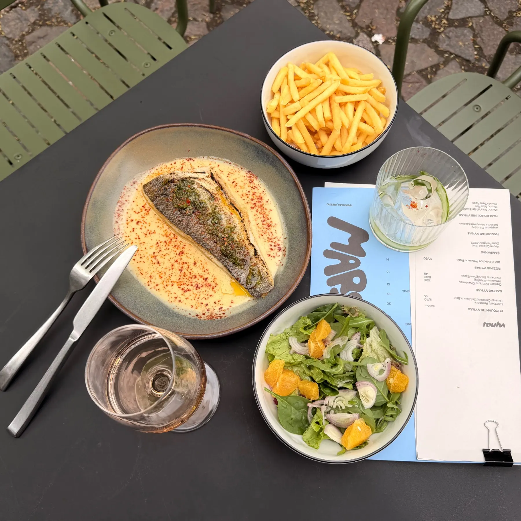 Vilkešeris su garnyrais Marsas Bistro meniu